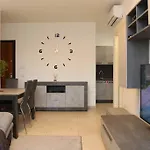 Best Of The Best, 2Room Suite#6 At Ambra Apartments, Luxurious, Lift, Private Parking